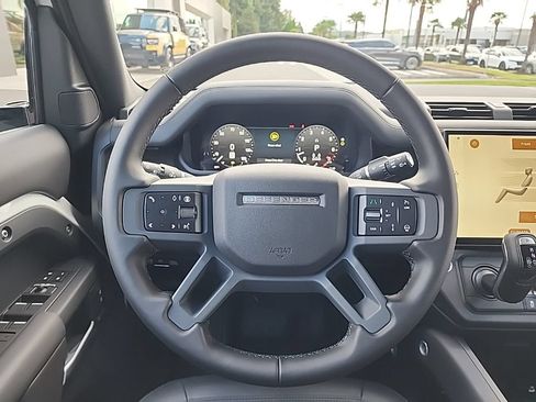 New 2026 Land Rover Defender 130 X-Dynamic SE AWD/4WD image 24