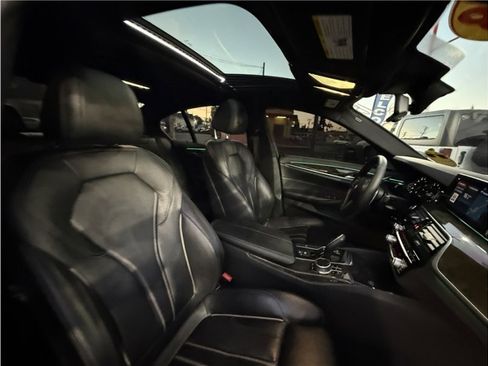 Used 2018 BMW 540i image 32