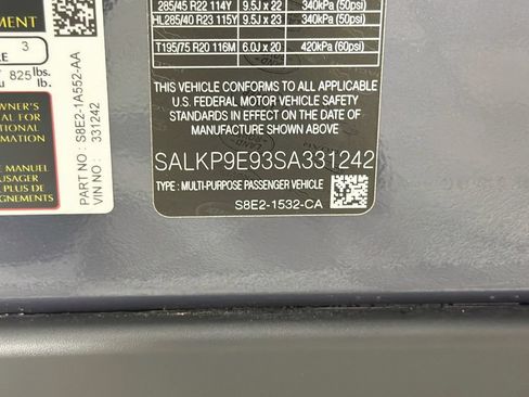 Certified 2025 Land Rover Range Rover SE AWD/4WD image 35