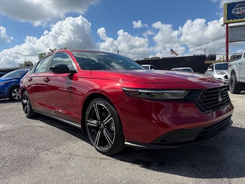 Used 2023 Honda Accord Sport image 3