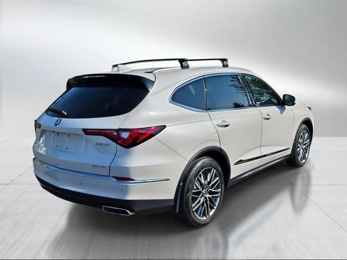 Used 2024 Acura MDX SH-AWD w/ Advance Package image 3