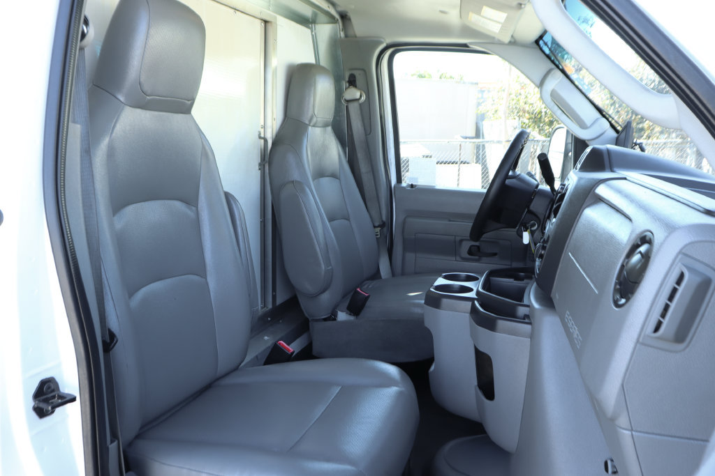 Used 2022 Ford E-450 and Econoline 450 Super Duty w/ Power Windows & Locks Group RWD image 29