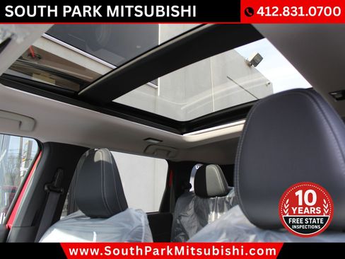 New 2026 Mitsubishi Outlander SE AWD/4WD image 17