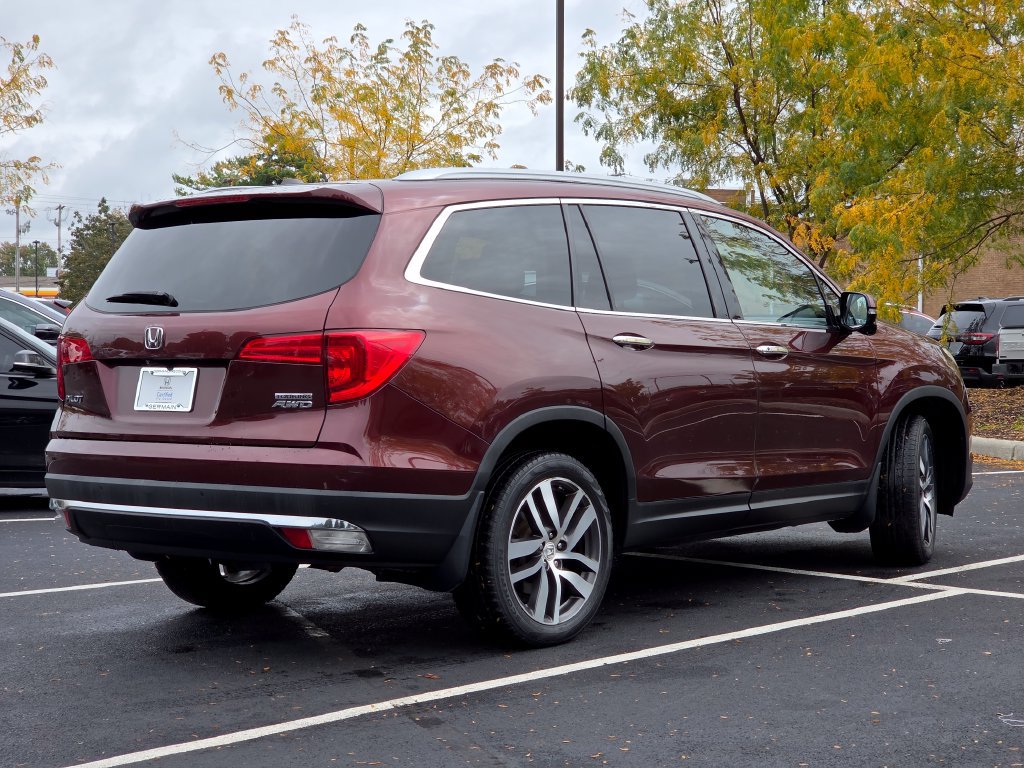 Certified 2018 Honda Pilot Touring image 28
