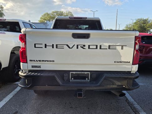 Certified 2024 Chevrolet Silverado 2500 Custom w/ Z71 Off-Road Package AWD/4WD image 3