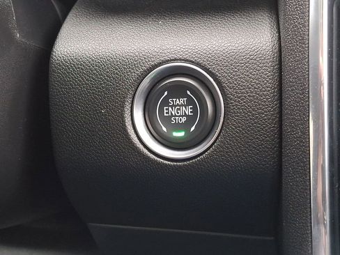 Used 2024 GMC Acadia Denali w/ Super Cruise Package image 29