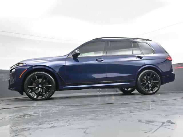 Certified 2025 BMW X7 M60i AWD/4WD image 37