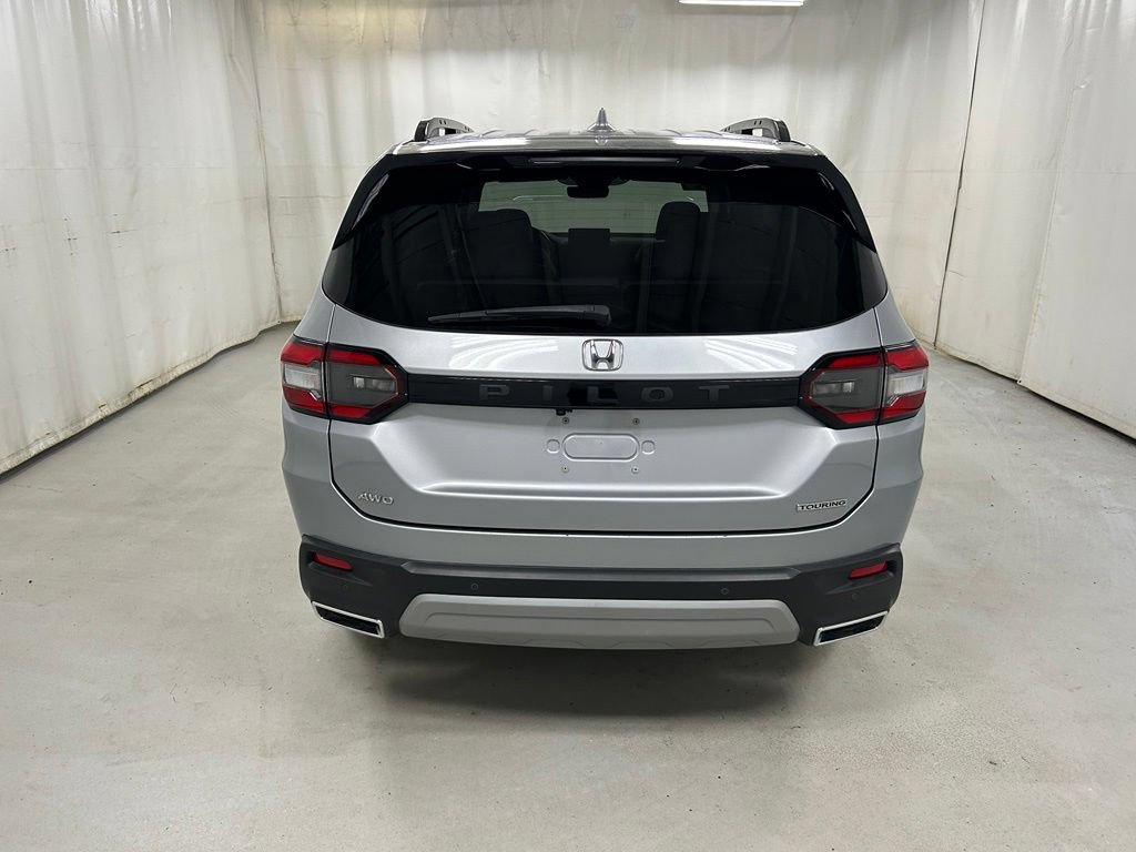 Certified 2024 Honda Pilot Touring image 6