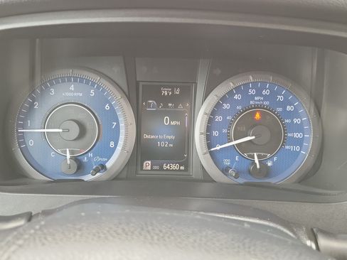 Certified 2020 Toyota Sienna XLE FWD image 31