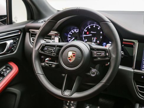 Certified 2026 Porsche Macan Turbo AWD/4WD image 19