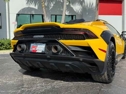Used 2023 Lamborghini Huracan Sterrato AWD/4WD image 5