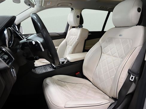 Used 2019 Mercedes-Benz GLS 450 4MATIC w/ Grand Edition Package image 13