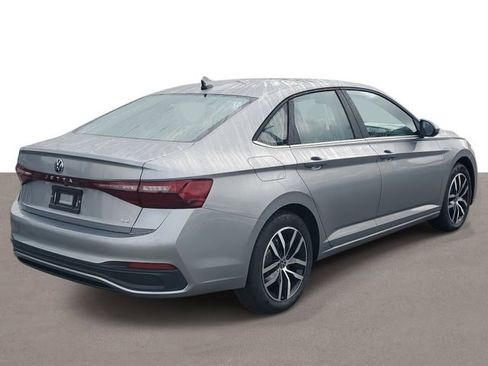 New 2026 Volkswagen Jetta SE FWD image 4