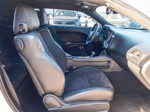Used 2019 Dodge Challenger GT w/ Plus Package RWD image 18