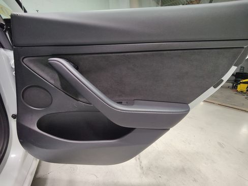Used 2023 Tesla Model 3 Standard Range RWD image 16