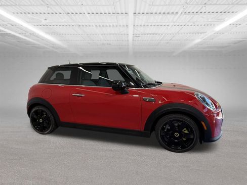 Certified 2024 MINI Cooper SE w/ Signature Upholstery Package FWD image 7
