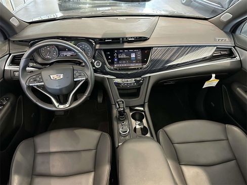 Certified 2025 Cadillac XT6 Premium Luxury w/ Technology Package image 17