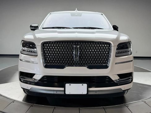 Used 2019 Lincoln Navigator L Reserve AWD/4WD image 3