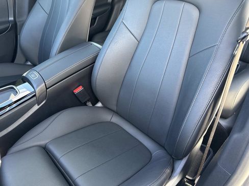 Used 2024 Mercedes-Benz CLA 250 4MATIC image 19