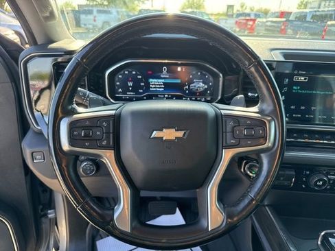 Used 2023 Chevrolet Silverado 1500 LTZ AWD/4WD image 26