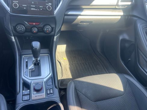 Used 2019 Subaru Forester Premium w/ All-Weather Package image 32