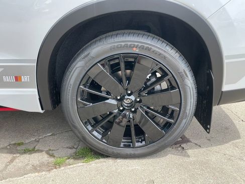 New 2026 Mitsubishi Outlander AWD image 31