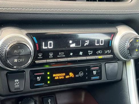 Certified 2022 Toyota RAV4 Limited image 23