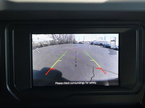 Used 2022 Ford Bronco Black Diamond image 17