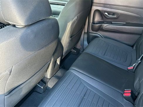 Used 2022 Hyundai Santa Cruz SEL Premium image 14