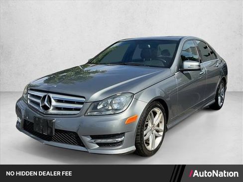 Used 2013 Mercedes-Benz C 300 4MATIC Sedan image 1