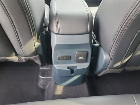 New 2025 Ford Maverick Lariat w/ Black Appearance Package image 38