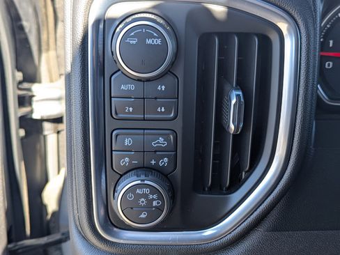 Used 2021 Chevrolet Silverado 1500 High Country image 32