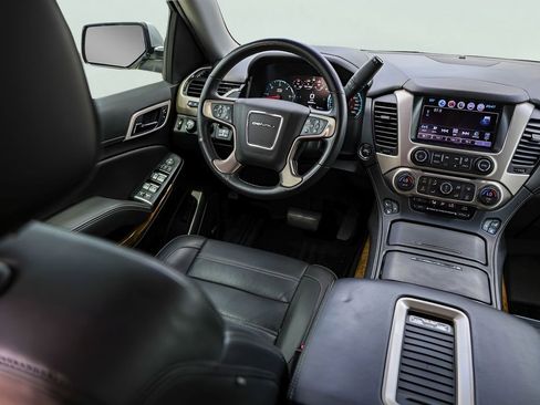 Used 2017 GMC Yukon Denali w/ Open Road Package AWD/4WD image 29