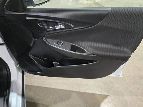 Used 2019 Chevrolet Malibu LT FWD image 34