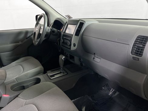 Used 2019 Nissan Frontier SV image 26