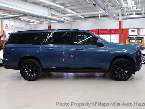 Used 2025 Cadillac Escalade ESV Sport Platinum w/ LPO, ONYX Package image 84