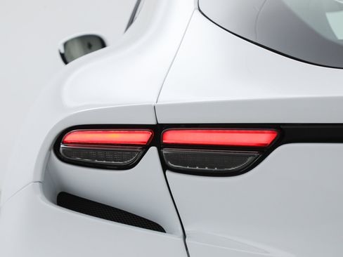 Certified 2024 Ferrari Purosangue image 39