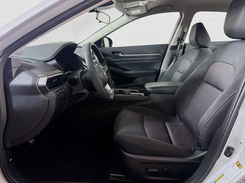 Certified 2023 Nissan Altima 2.5 SV FWD image 17