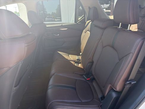Used 2025 Honda Pilot Elite image 5