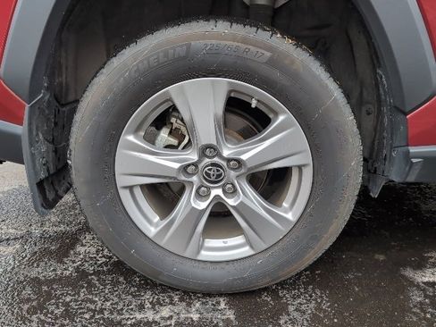 Used 2024 Toyota RAV4 LE image 9