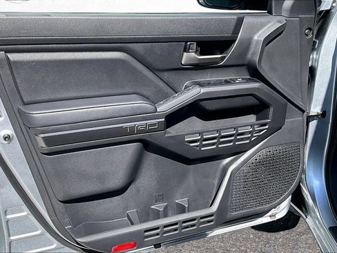 Certified 2025 Toyota Tacoma TRD Off-Road image 18