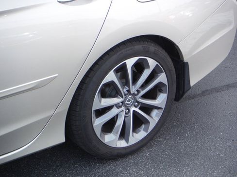 Used 2013 Honda Accord Sport image 3
