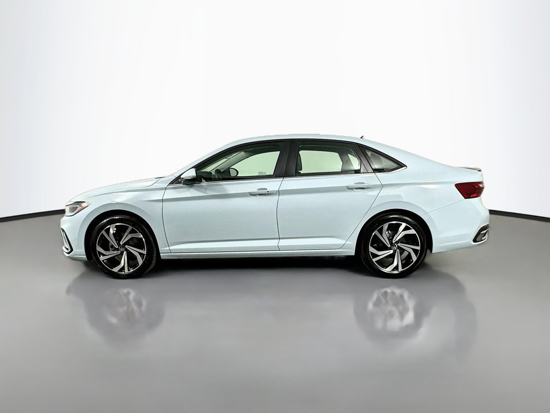 Certified 2026 Volkswagen Jetta SEL FWD image 8