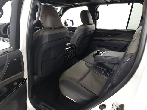 Certified 2025 Lexus LX 700h Overtrail image 38