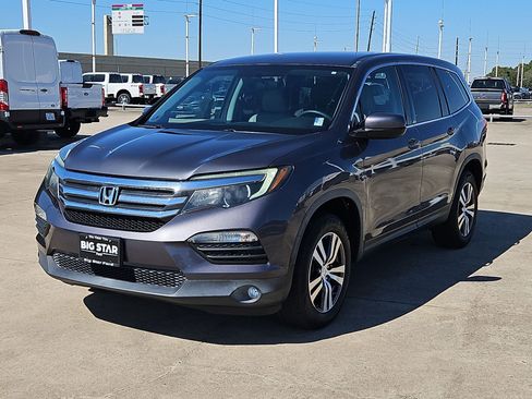 Used 2018 Honda Pilot EX image 8