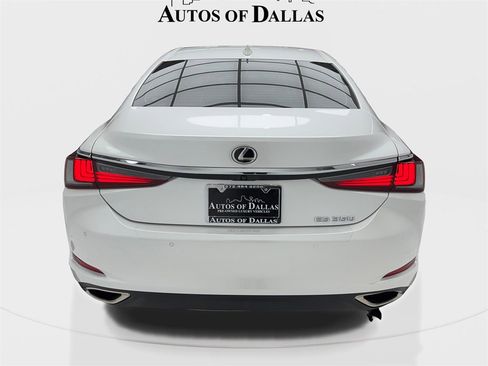 Used 2024 Lexus ES 350 w/ Premium Package image 11