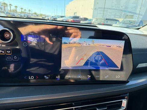 New 2026 Chevrolet Traverse LT w/ Sun and Wheel Package image 30