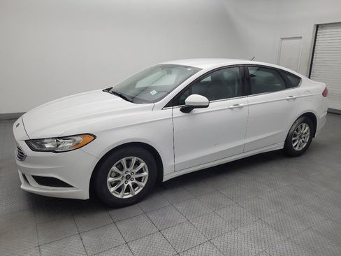 Used 2018 Ford Fusion S FWD image 2