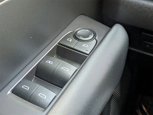 Used 2023 Chevrolet Colorado Z71 w/ Z71 Convenience Package 2 image 25