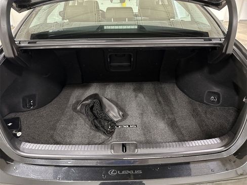 Used 2021 Lexus ES 300h w/ Premium Package image 25